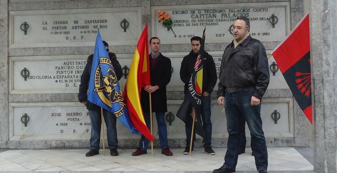 Sinforiano Bezanilla, líder de la Asociación cultural Alfonso I de Cantabria, durante un homenaje a la División Azul.- MEMORIA BLAU