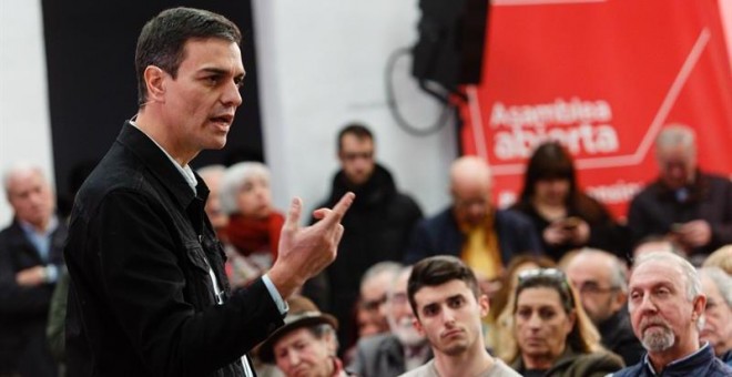 El secretario general del PSOE, Pedro Sánchez, ha participado hoy en Castellón en una asamblea abierta con militantes y simpatizantes. EFE/Domenech Castelló