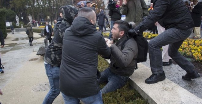 El activista sin techo Lagarder ha sido agredido por franquistas que recordaban al dictador en el 20-N. / Europa Press