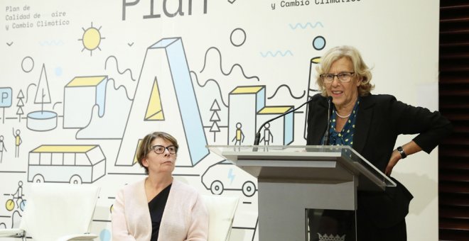 La alcaldesa de Madrid, Manuel Carmena, en la rueda de prensa presentación Plan A de Calidad del Aire y Cambio Climático.