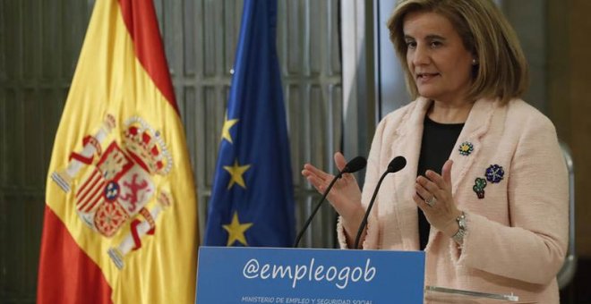 La ministra de Empleo y Seguridad Social, Fátima Báñez, durante un reciente acto en Madrid. | JAVIER LIZÓN (EFE)