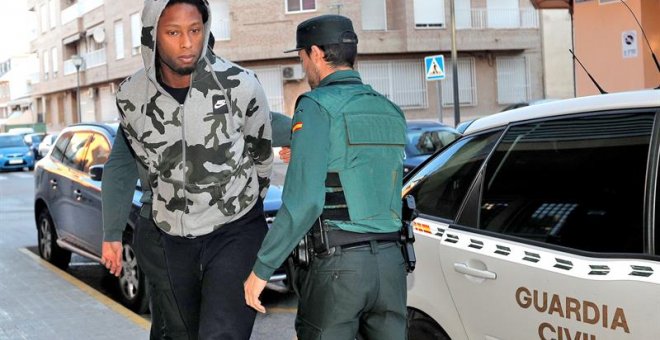 El jugador del Villarreal Rubén Semedo a su llegada al juzgado número 6 de Lliria (Valencia). - EFE