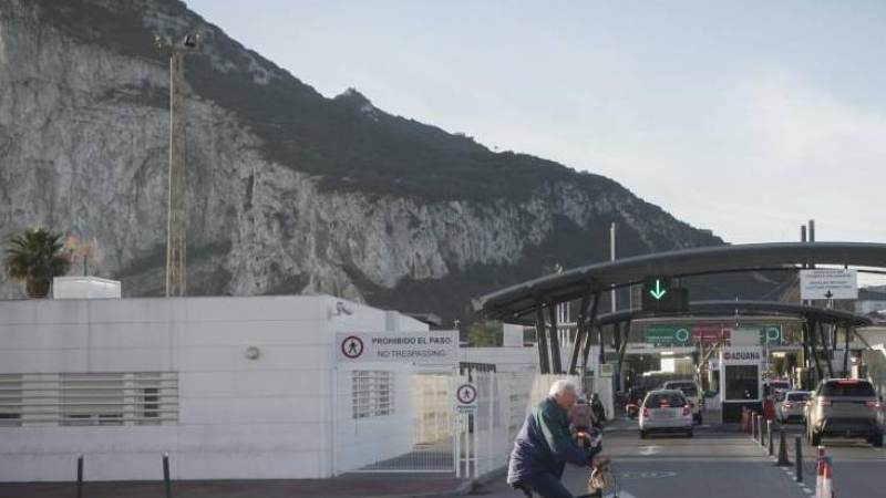 Frontera entre La Línea de la Concepción y Gibraltar.