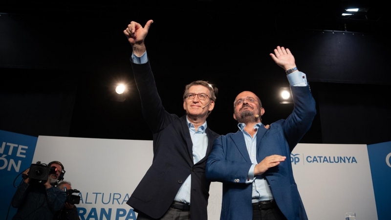 El candidato del PP a las elecciones autonómicas, Alejandro Fernández, y el presidente del partido, Alberto Nunéz Feijóo, a 21 de octubre de 2022.