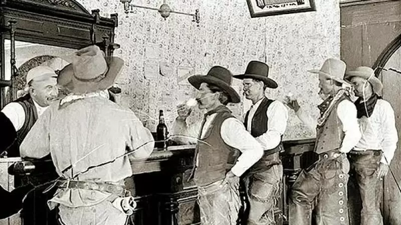 El bar Equity de Old Tascosa (Texas), en 1908. Erwin E. Smith