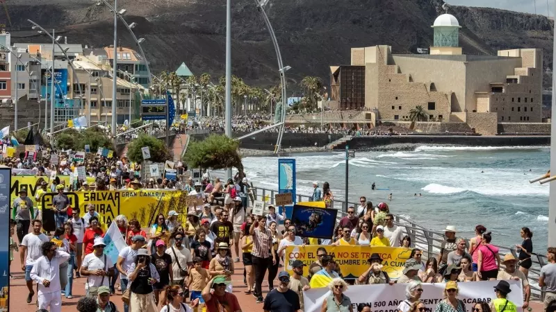 Canarias se manifiesta contra el modelo turístico