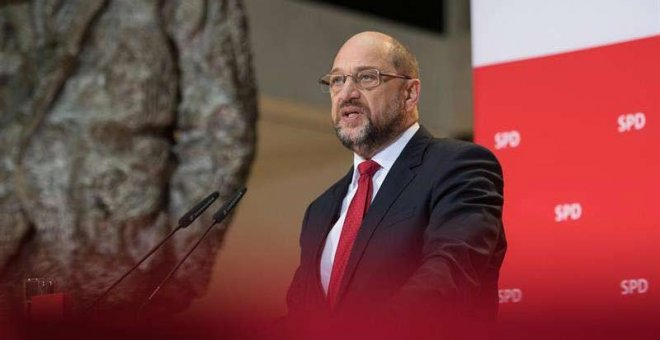 Schulz consultará a las bases del SPD si reeditar la gran coalición con Merkel