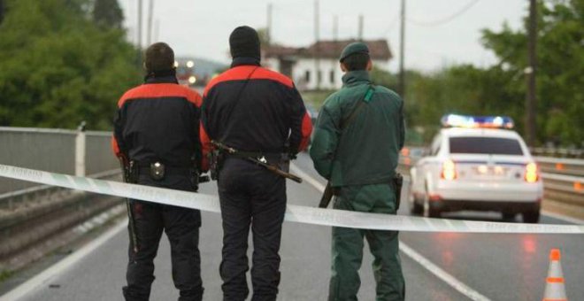 Policías y guardias civiles de Euskadi quieren seguir cobrando un plus por el “rechazo” que generan