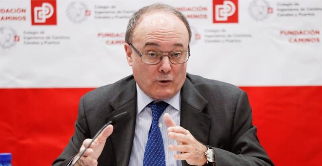 El gobernador del Banco de España reprocha a los jubilados haber ahorrado "poco en fondos de pensiones"