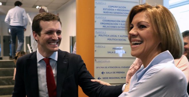 Cospedal vincula a Casado con Aznar y lo señala como su candidato