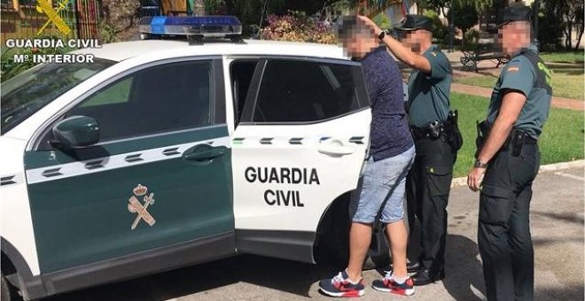 Detenido un hombre que viajó de Málaga a Alicante para violar a una menor a la que acosaba por internet
