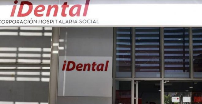 Decenas de afectados presentan ocho denuncias colectivas contra la clínica iDental por estafa