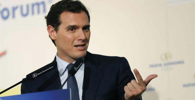 Rivera exige a PSOE y PP "un compromiso por escrito" para evitar un nuevo bloqueo