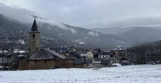La neu arriba a cotes per sota dels 600 metres al Pirineu i Prepirineu però sense gruixos importats