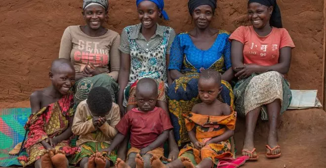 Violencia sexual, estigma y eternas cuidadoras: la triple losa de las mujeres refugiadas en Uganda