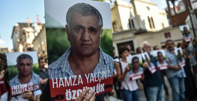 Más de cuarenta organizaciones piden a Catalá que no entregue a Turquía al periodista Hamza Yalcin