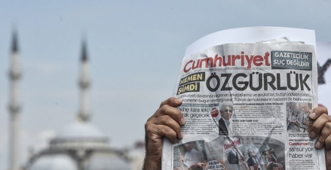 Turquía: Cómo acabar con la libertad de prensa en diez años