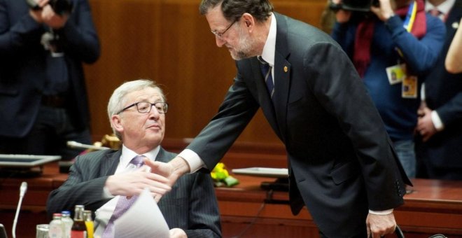 Juncker y Tusk hablan con Rajoy tras las cargas policiales en Catalunya
