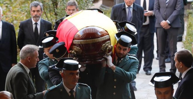 La Fiscalía de Barcelona investiga los tuits sobre la muerte de Maza como presuntos delitos de odio