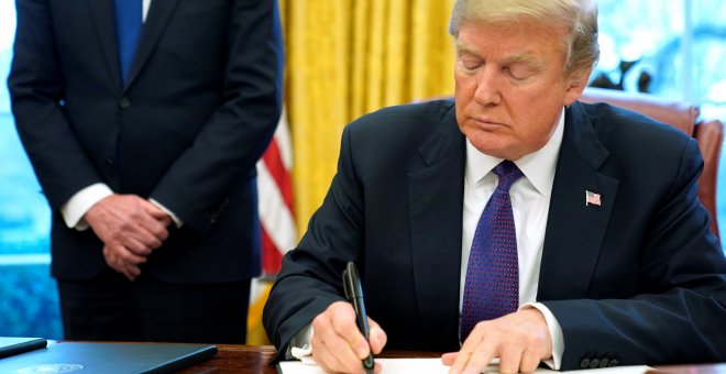 Trump reitera su oferta de legalizar a 1,8 millones de inmigrantes a cambio del muro