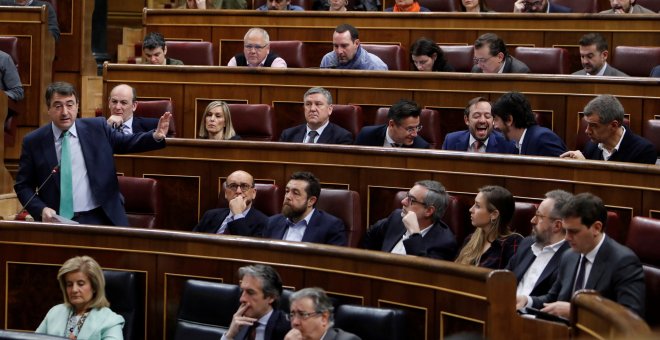 El PNV cree "una frivolidad" hablar ahora de Presupuestos pese a los guiños de Rajoy