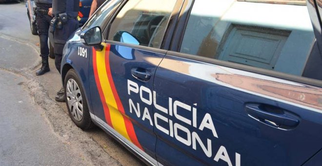 Tres hombres ingresan en prisión por agredir sexualmente y robar a punta de pistola a una mujer en Málaga