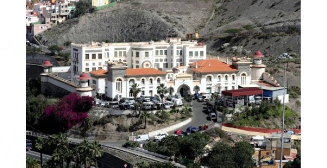 Un juez ordena el desalojo de un CIE en las Islas Canarias por coronavirus