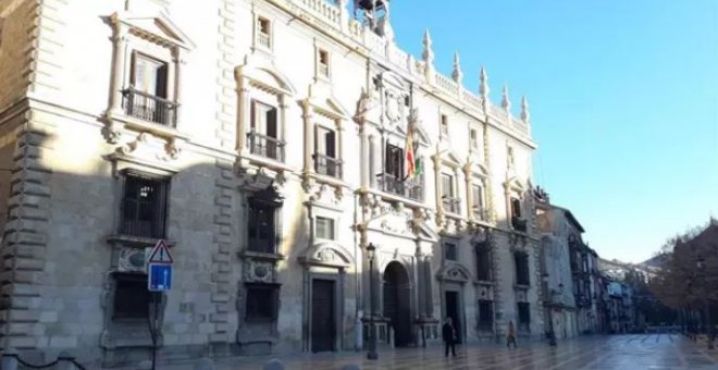Condenado a doce años y medio de prisión por abusar sexualmente de sus dos hijas menores en Granada