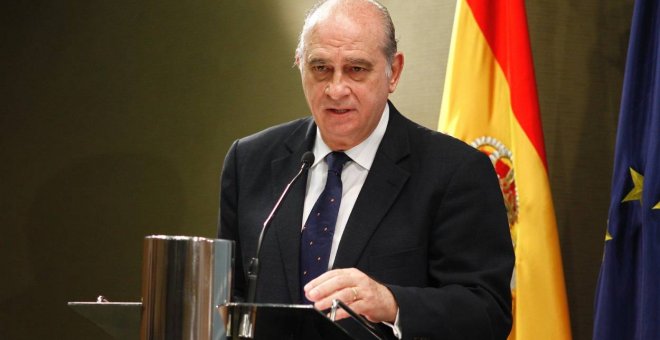 El PP comunica a Fernández Díaz su suspensión provisional como militante