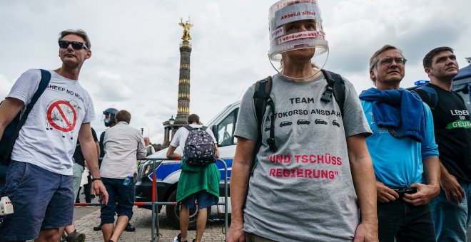 Al menos 500 detenidos en Berlín en protestas no autorizadas contra las medidas para frenar la covid
