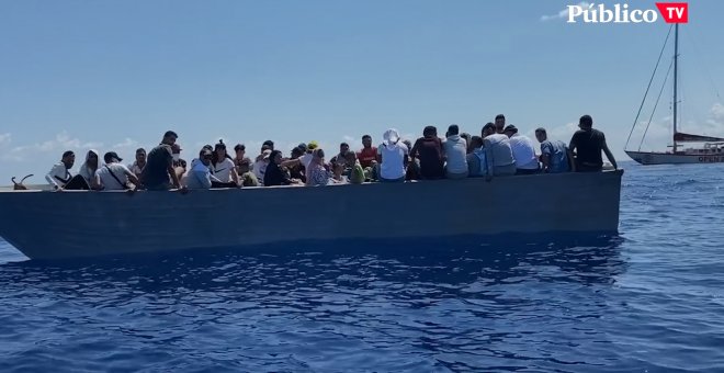 El Astral rescata a 72 personas a la deriva cerca de Lampedusa