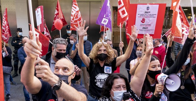 CCOO desconvoca la huelga en el Sabadell tras la oferta de reducción de despidos a 1.440