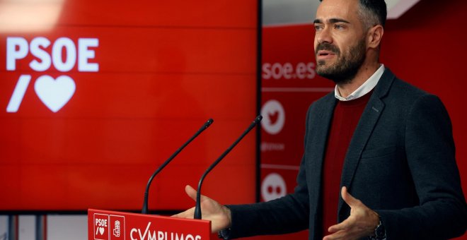 El PSOE, tras los dardos de Aznar hacia Casado: "Ya nadie lo ve como líder del PP"