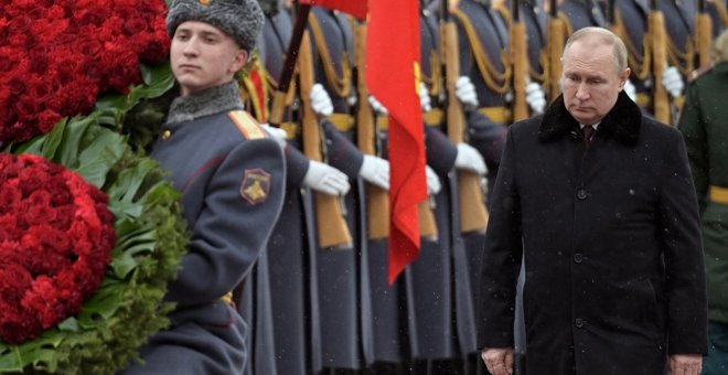 La UE golpea al círculo cercano de Putin y se reúne de emergencia por el agravamiento en Ucrania