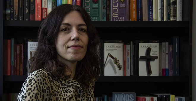Marta Peirano: "Para que exista el futuro devastador de los ricos el nuestro debe desaparecer"