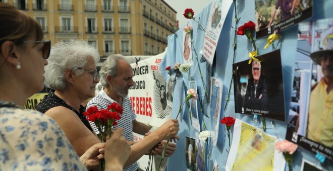 Jerez levanta el primer monumento de España por los bebés robados durante el franquismo