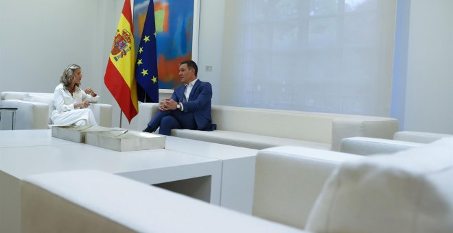 Sánchez y Díaz se reúnen para negociar la coalición distanciados por el programa de Gobierno