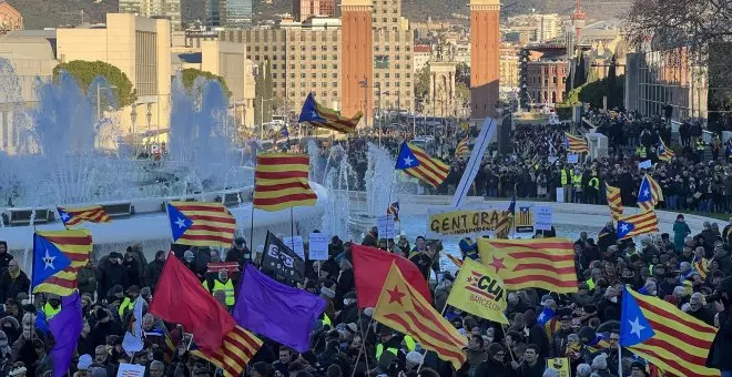Milers d'independentistes demostren a Sánchez i Macron que el conflicte a Catalunya segueix obert