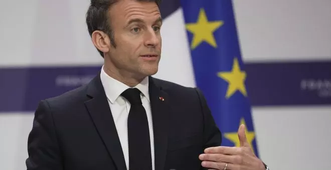 Macron esquiva las dos mociones de censura por la reforma de las pensiones, pero su Gobierno se debilita