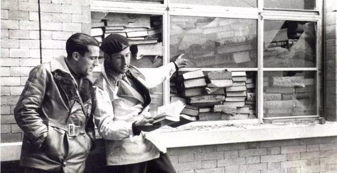 Las barricadas de libros que protegieron a los republicanos de las tropas franquistas