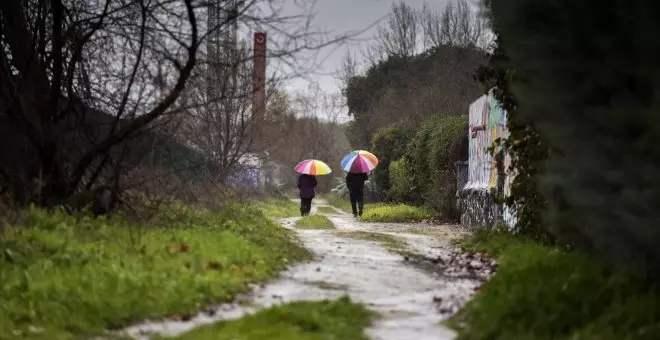 La borrasca 'Karlotta' mantiene en alerta por viento y lluvias a 14 comunidades