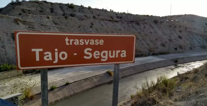 Castilla-La Mancha advierte al Levante sobre las reglas del trasvase: "Si se nos muerde, iremos a por el cien por cien"