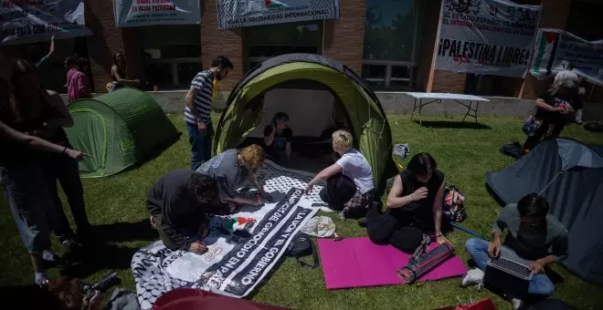 La comunidad universitaria acampa por Palestina en la Complutense de Madrid