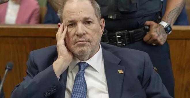Harvey Weinstein regresa a la cárcel tras desvelarse que recibió tratos preferentes durante su hospitalización